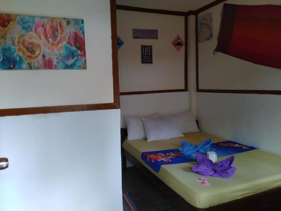 Backpackers Inn Gardenview Inn Эль-Нидо Экстерьер фото